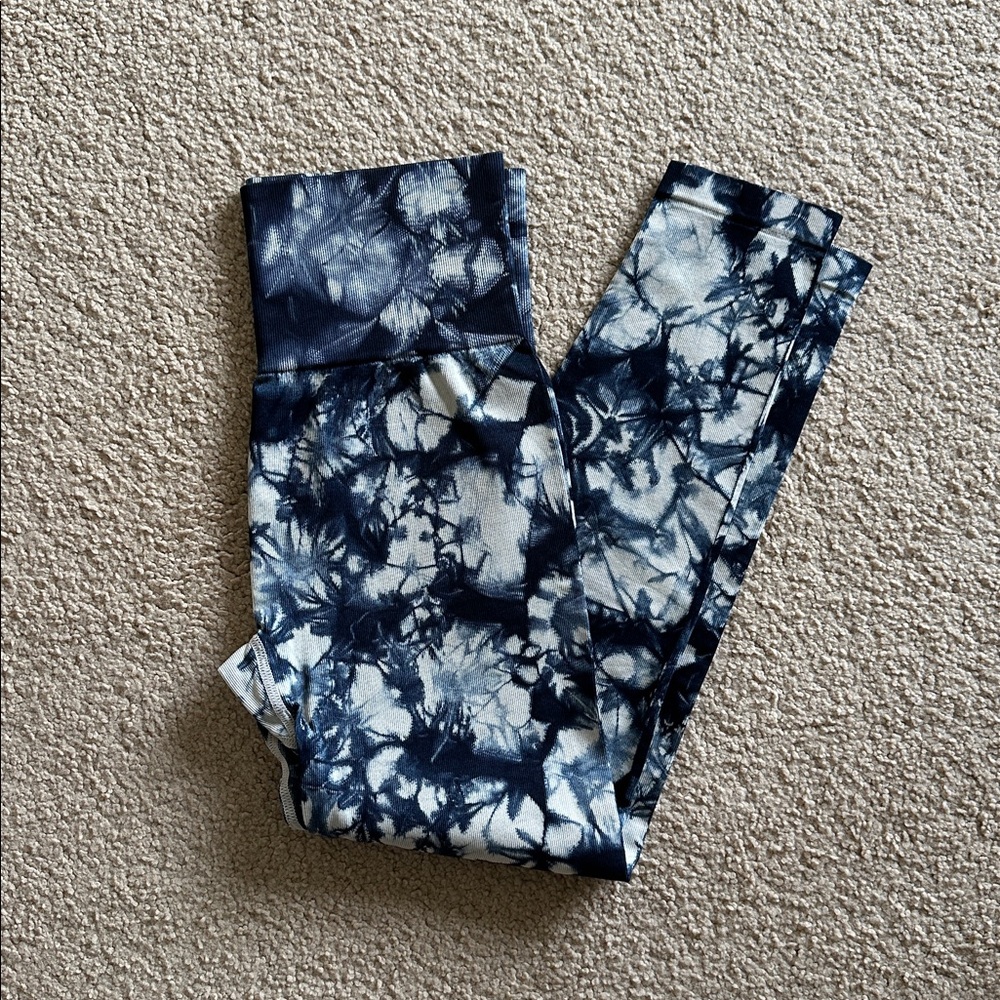 Blue and White Tie-Dye Leggings